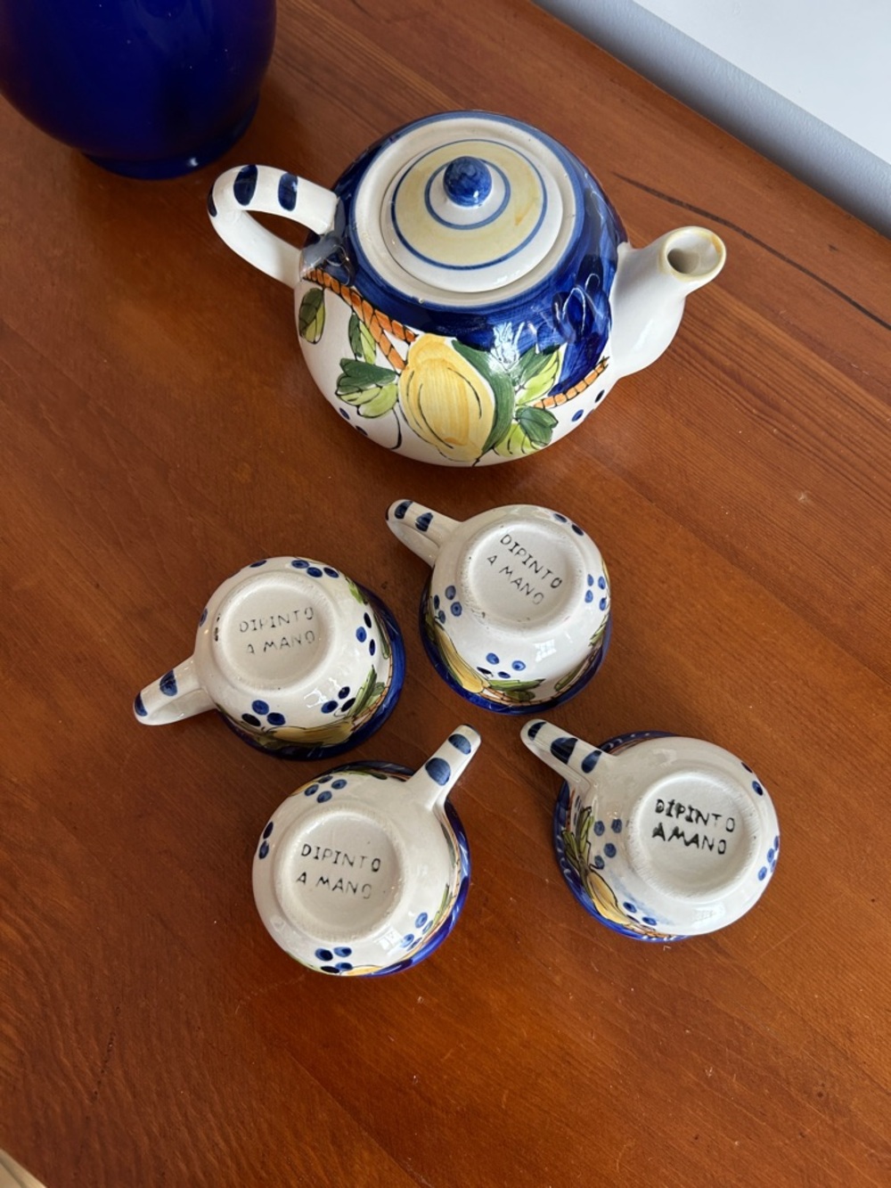 Ceramic Teapot and 4 cups Miniature Hand painted Lemon design Vintage tea set - Picture 8 of 9